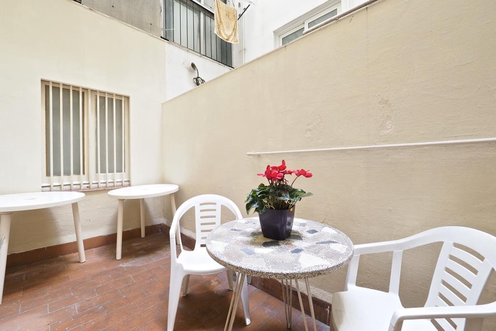 Hostal Elkano Barcelona Exterior photo